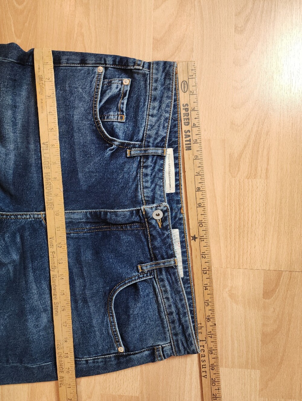 Pilcro Blue Denim Jeans with White Floral Embroidery - Picture 7 of 16
